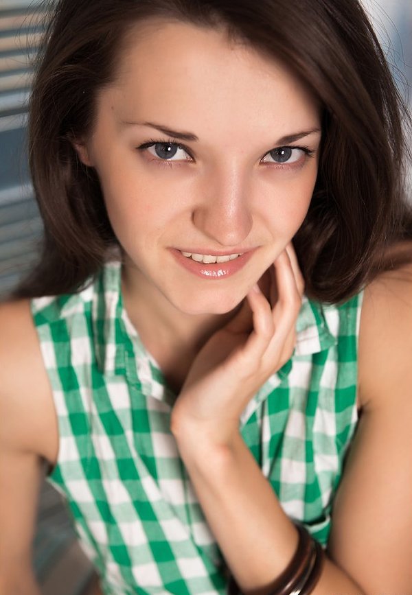 Соня, 25